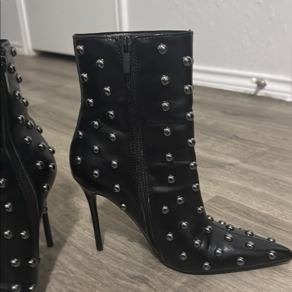 Zara Metal Appliqué stiletto heel booties - Picture 2 of 7